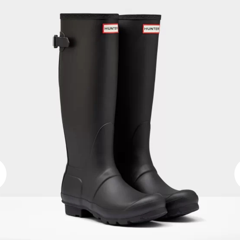 Hunter Tall Adjustable Back Boot in Black